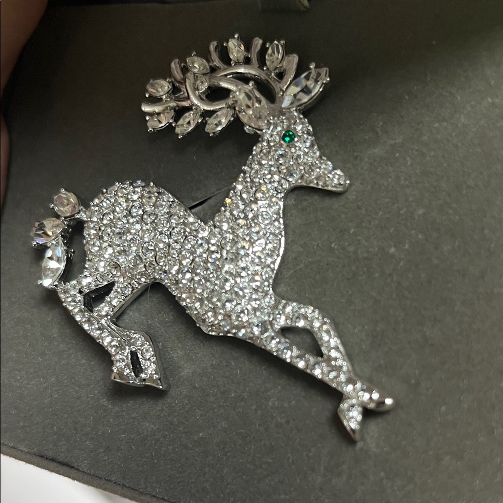 Nolan Miller Sparkling Pave Diamond Rhinestone Silver Deer Brooch - Picture 4 of 6